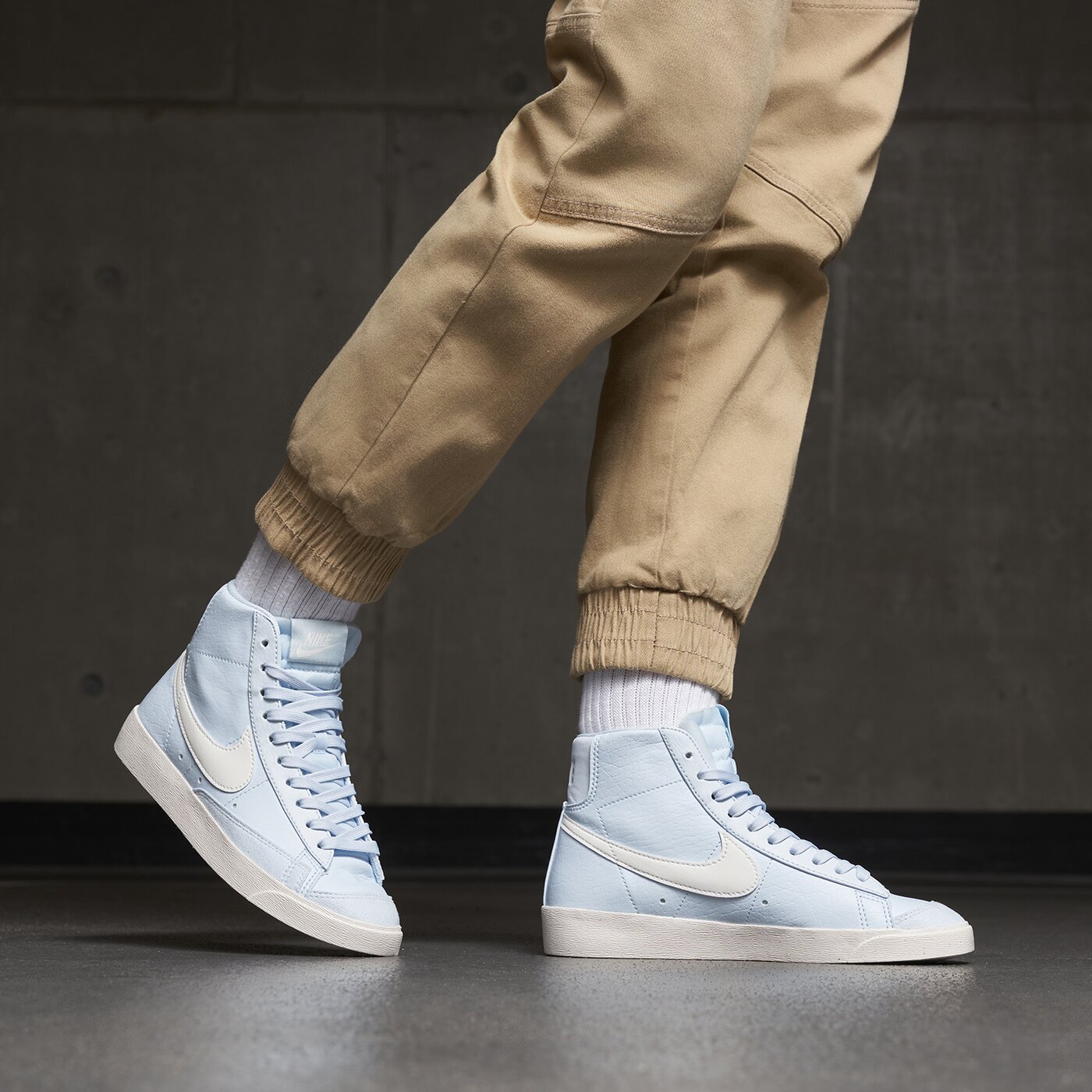 cq4277 nike