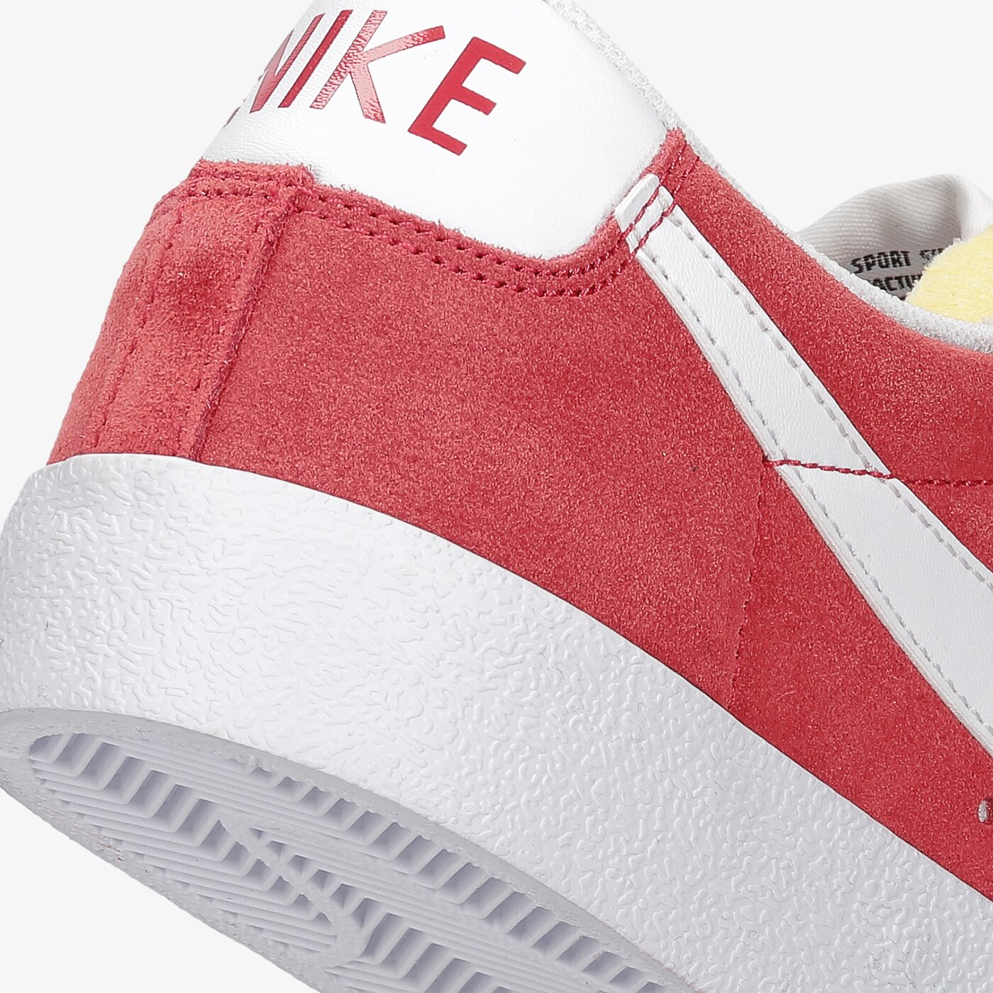 Мъжки маратонки NIKE BLAZER LOW '77 SUEDE da7254-600 цвят червен