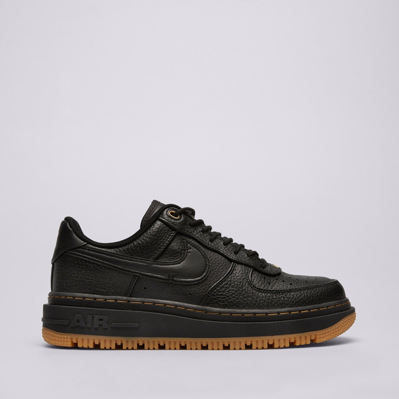 Мъжки маратонки NIKE AIR FORCE 1 LUXE db4109-001 цвят черен