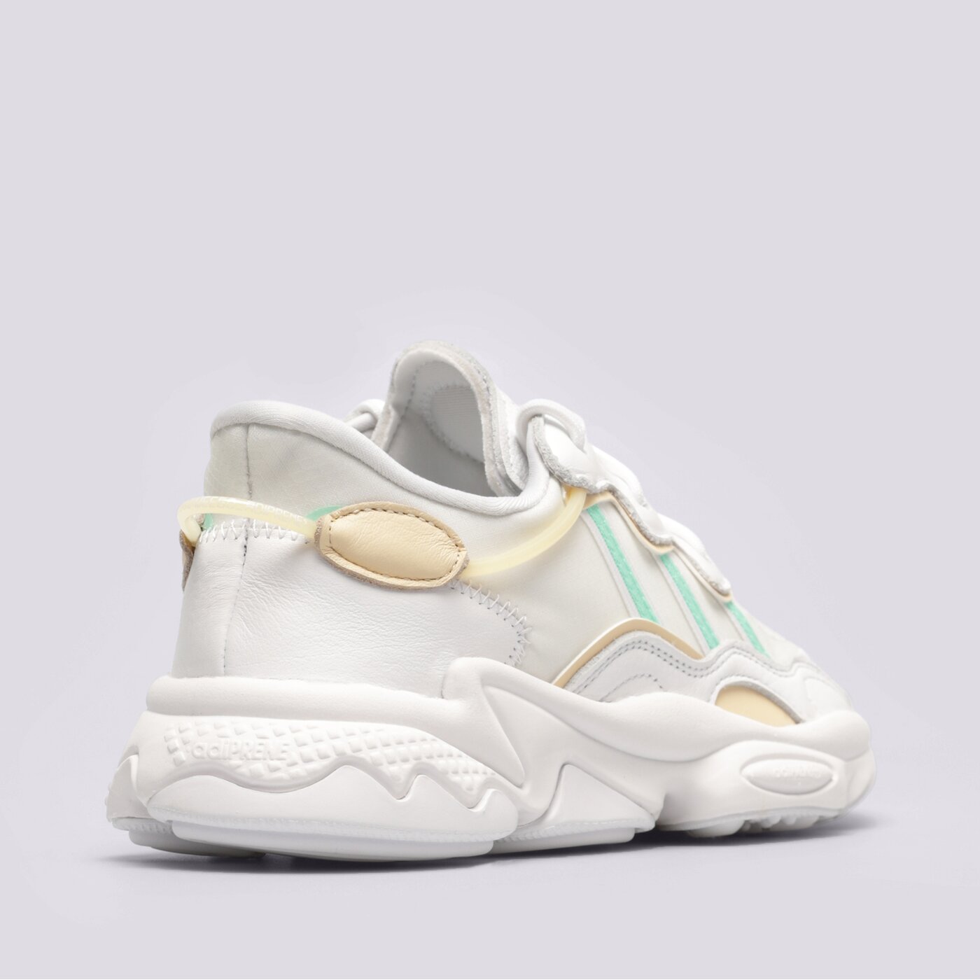 Дамски маратонки ADIDAS OZWEEGO W gw4650 цвят бял