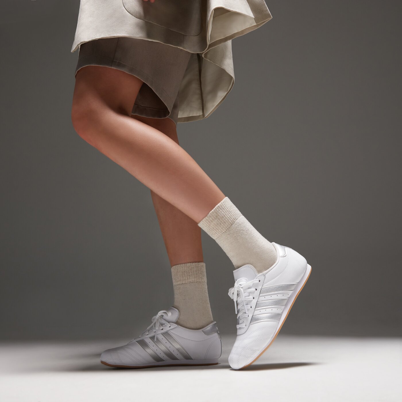 Дамски маратонки VANS KNU SKOOL  vn000d750ck1 цвят бежов