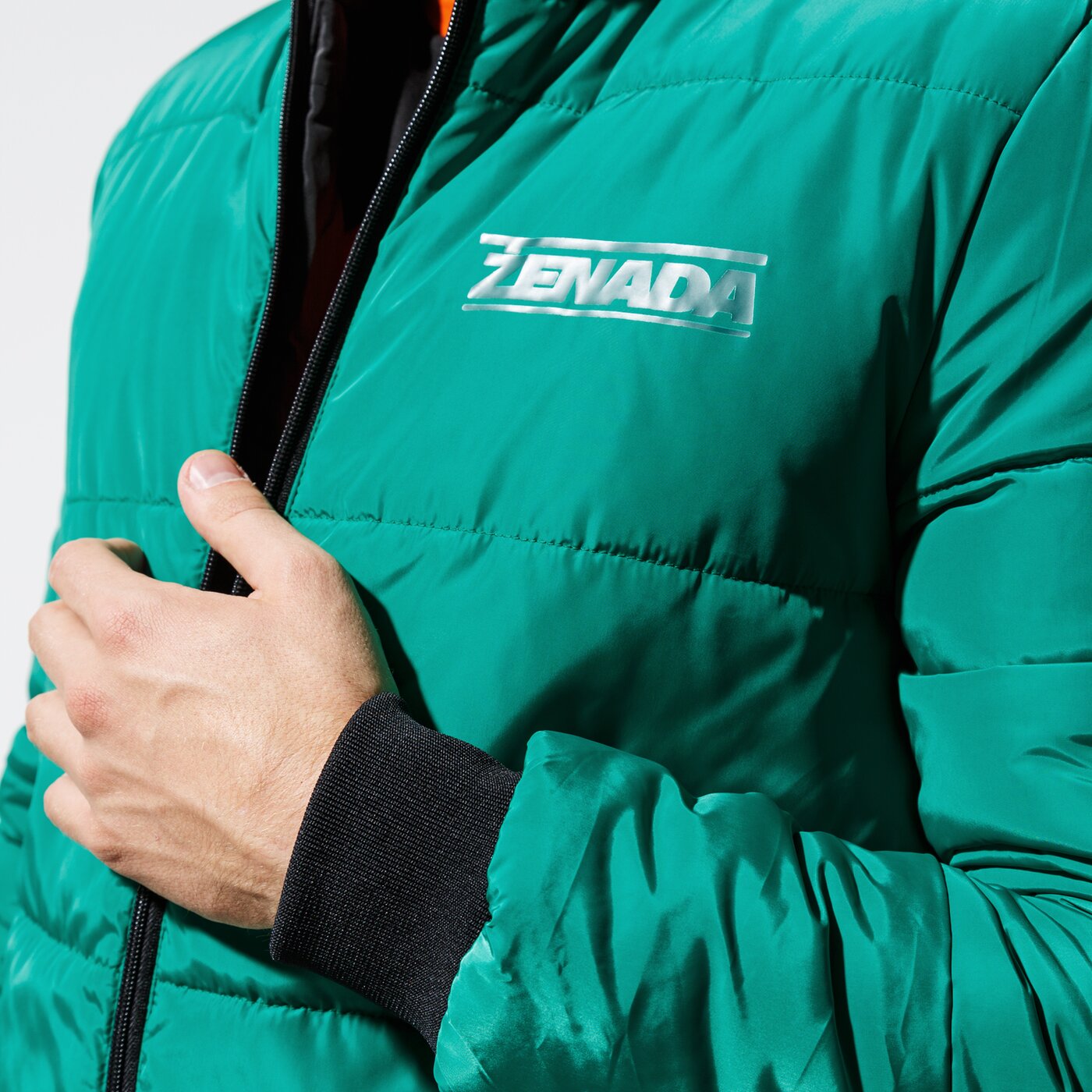 Мъжко зимно яке CONFRONT ЯКЕ ЗИМНО REVERS GRN JKT cf39kum33002 цвят черен