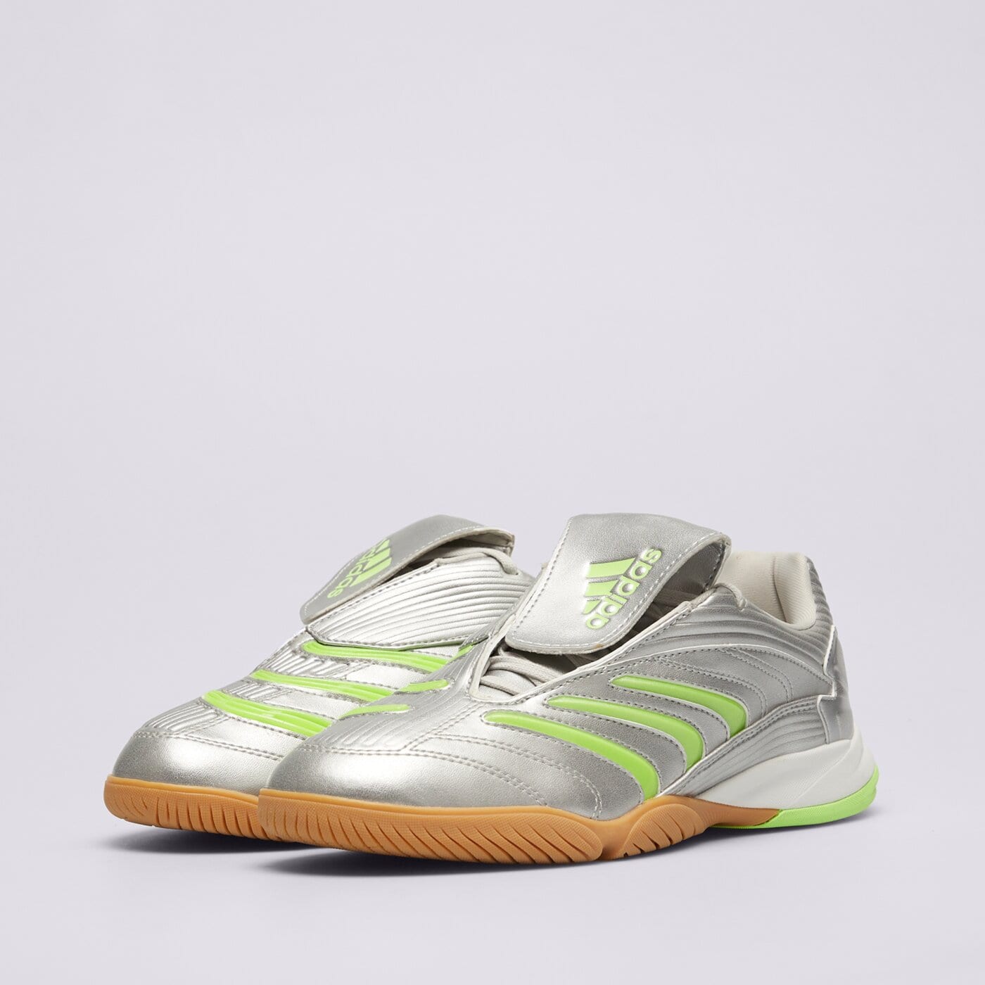 Дамски маратонки ADIDAS PREDATOR SALA jr1636 цвят сребърен