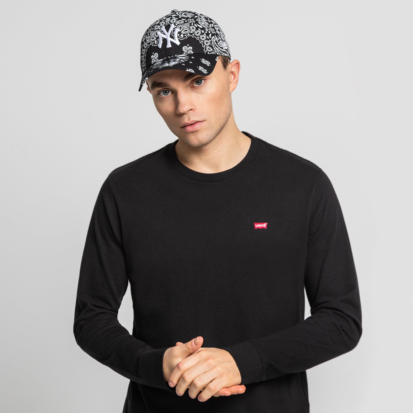 Мъжка шапка с козирка NEW ERA ШАПКА PAISLEY PRINT 940 BLK NEW YORK YANKEES BLKWHI 60222542 цвят черен