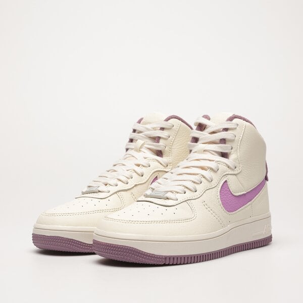 Дамски маратонки NIKE W AF1 SCULPT dz2782-100 цвят бежов