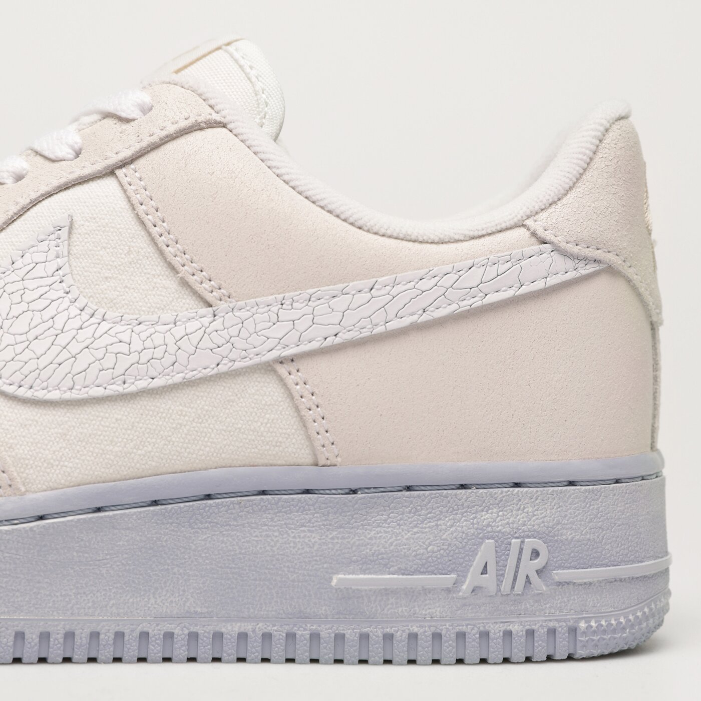 Мъжки маратонки NIKE AIR FORCE 1 '07 LV8 EMB dv0787-100 цвят бял