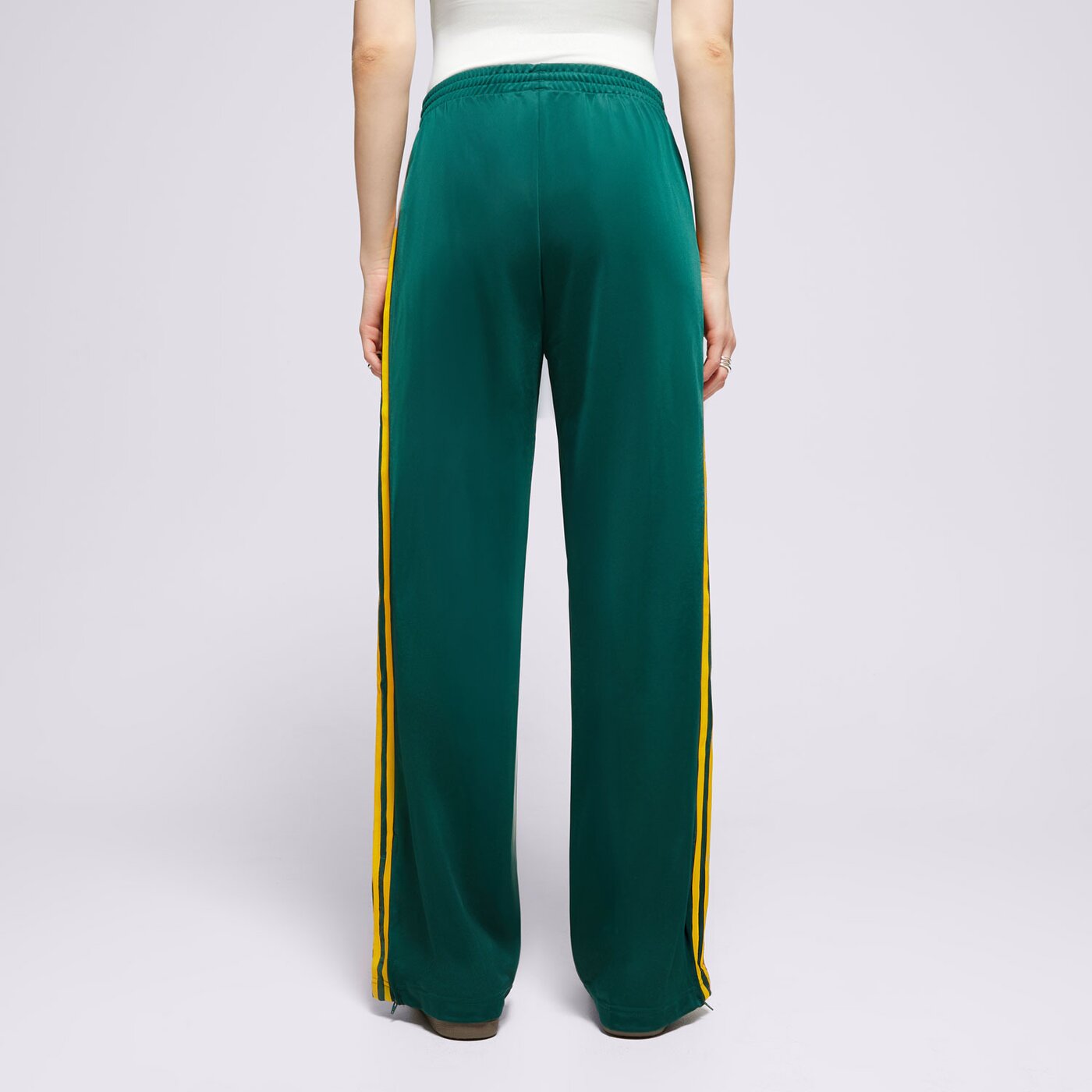 Дамски панталони ADIDAS ПАНТАЛОНИ FBIRD LOOSE TP jp2314 цвят зелен