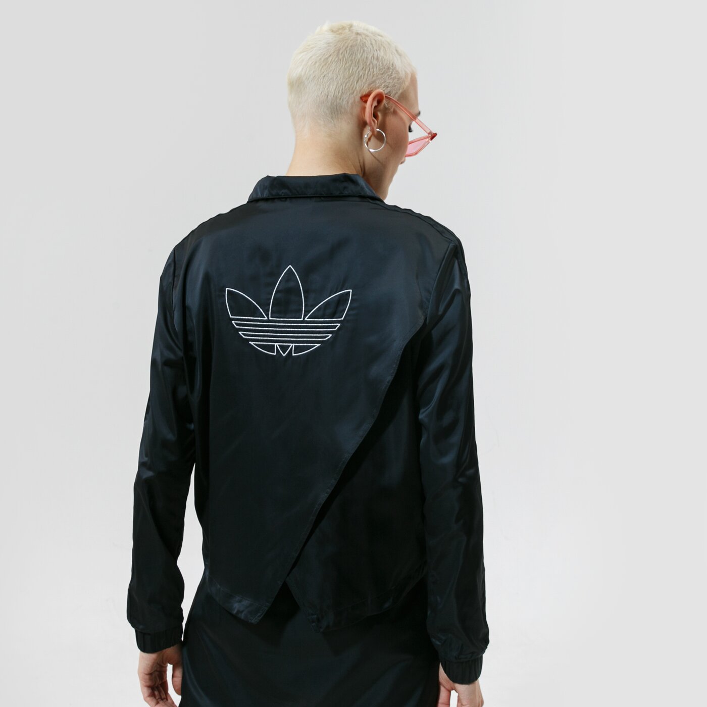 Дамски суичър ADIDAS СУИТЧЪР TRACK ТОП gn3153 цвят черен