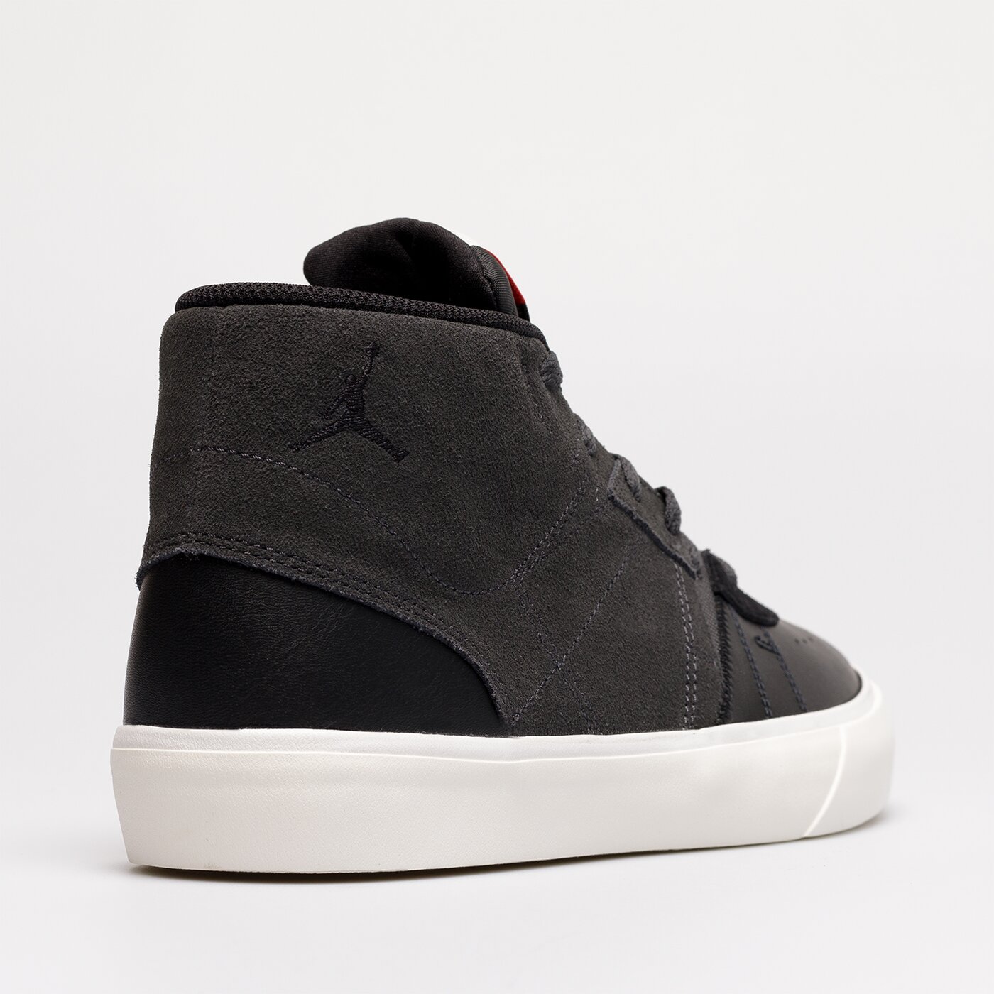 Мъжки маратонки JORDAN SERIES MID  da8026-004 цвят черен