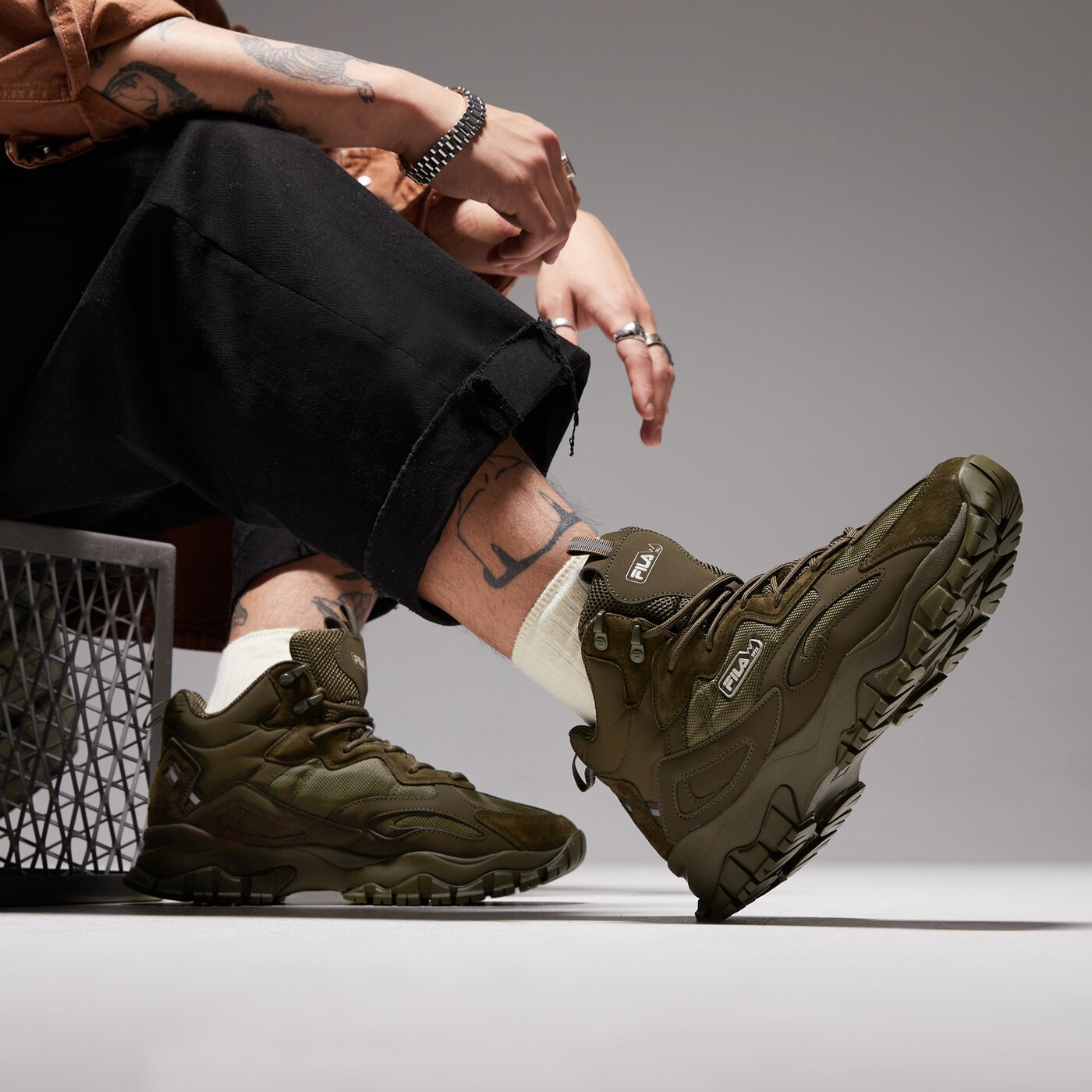 Мъжки зимни обувки FILA RAY TRACER TR 2 MID 1rm02843318 цвят каки