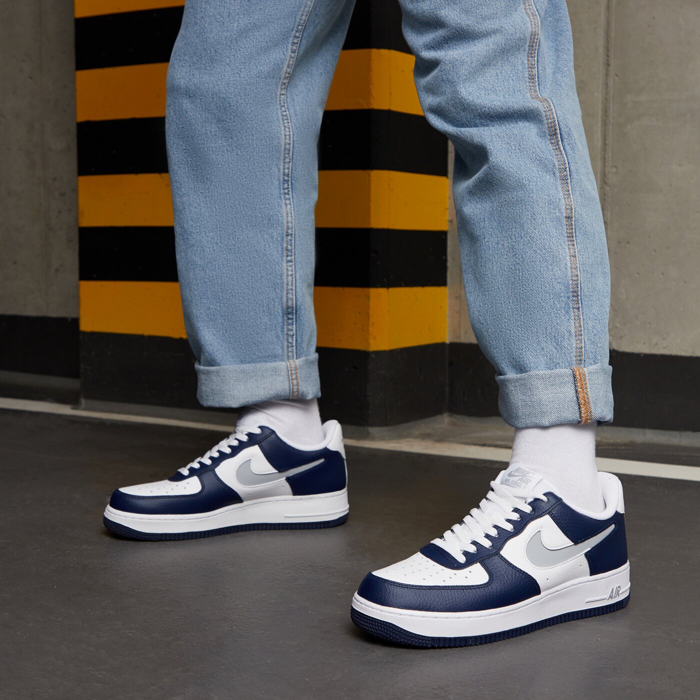 Мъжки маратонки NIKE AIR FORCE 1 dv3501-400 цвят бял