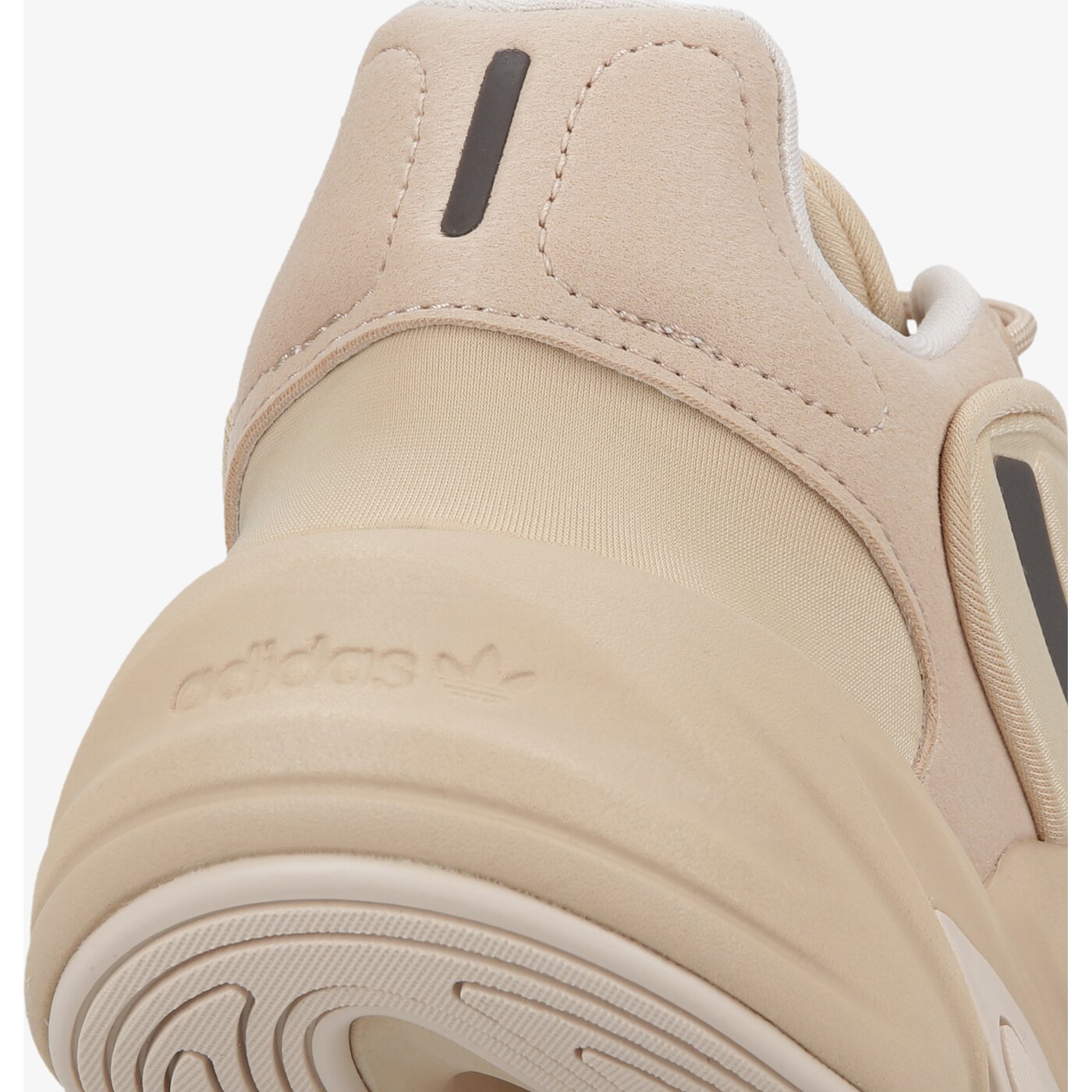 Мъжки маратонки ADIDAS OZELIA gx4029 цвят кафяв