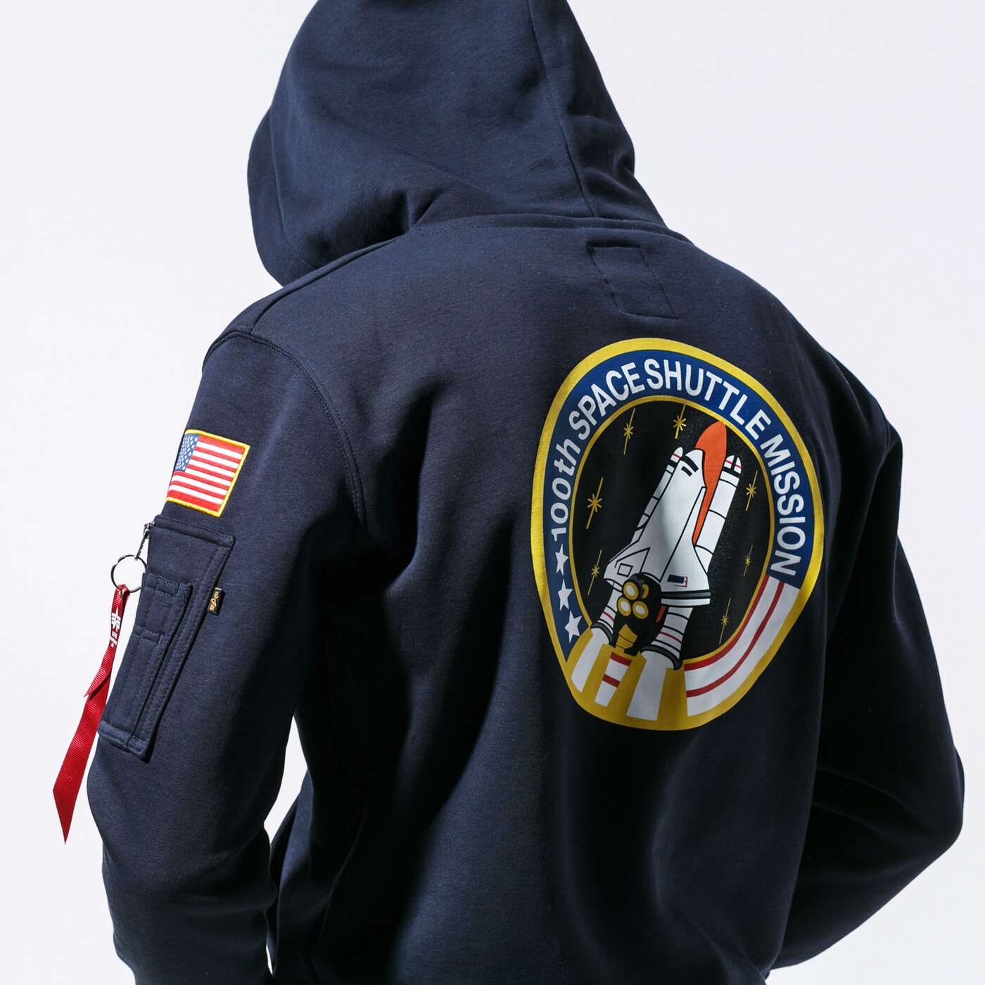Мъжки суичър ALPHA INDUSTRIES СУИТЧЪР С КАЧУЛКА SPACE SHUTTLE HOODY 178317-07 цвят тъмносин