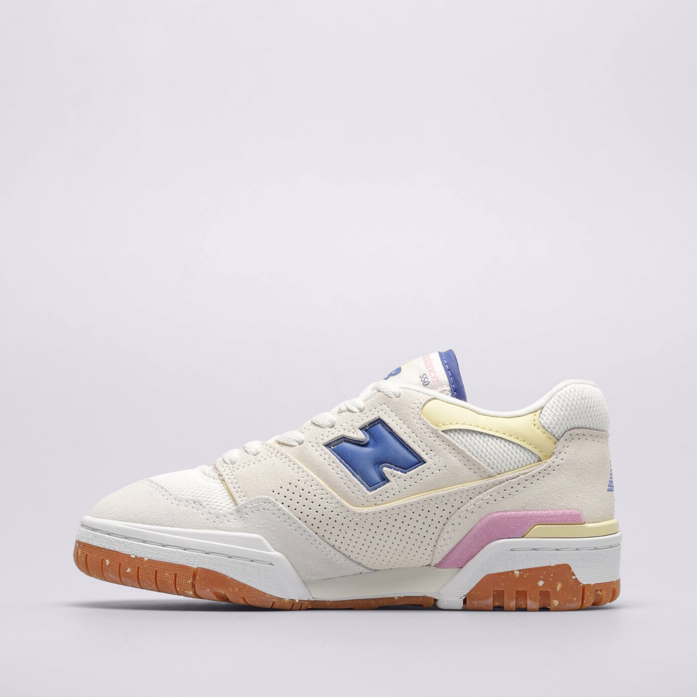 Дамски маратонки NEW BALANCE 550  bbw550db цвят бежов