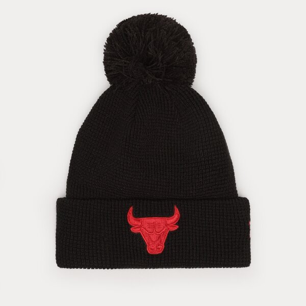 Мъжка зимна шапка NEW ERA ШАПКА POP BOBBLE BEANIE BULLS CHICAGO BULLS BLK 60285007 цвят черен