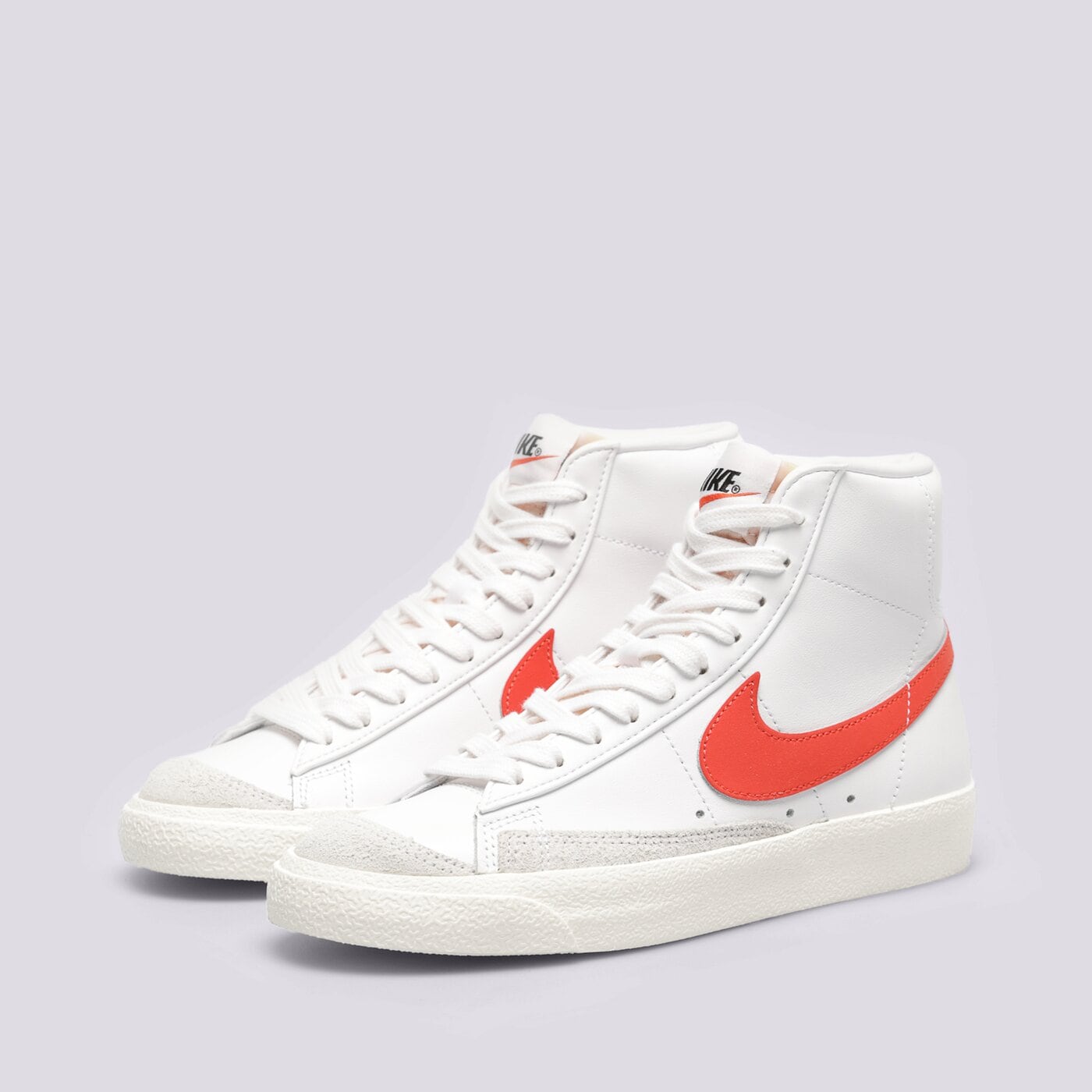 Дамски маратонки NIKE BLAZER MID 77 cz1055-101 цвят бял