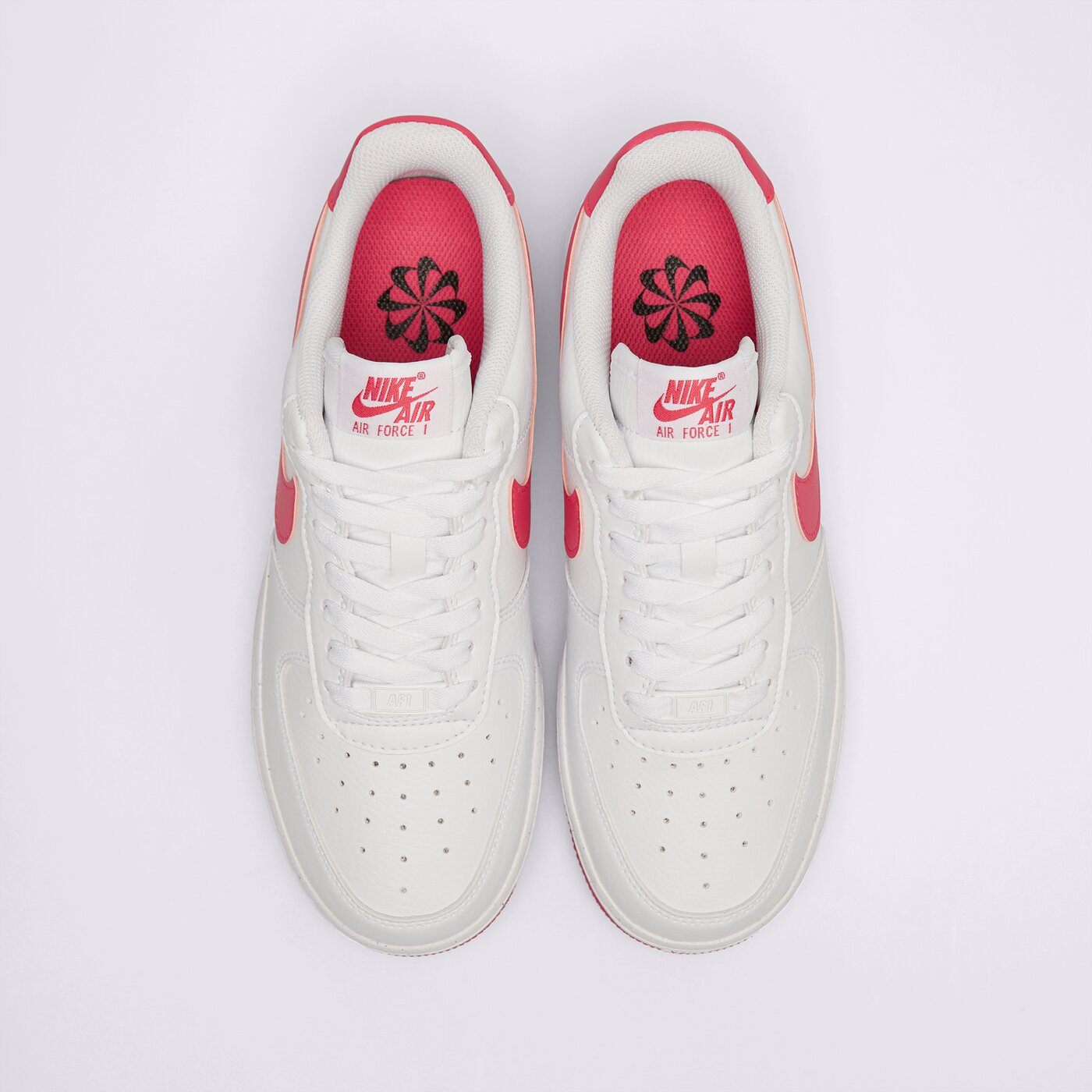 Дамски маратонки NIKE AIR FORCE 1 '07 NEXT NATURE dc9486-102 цвят бял