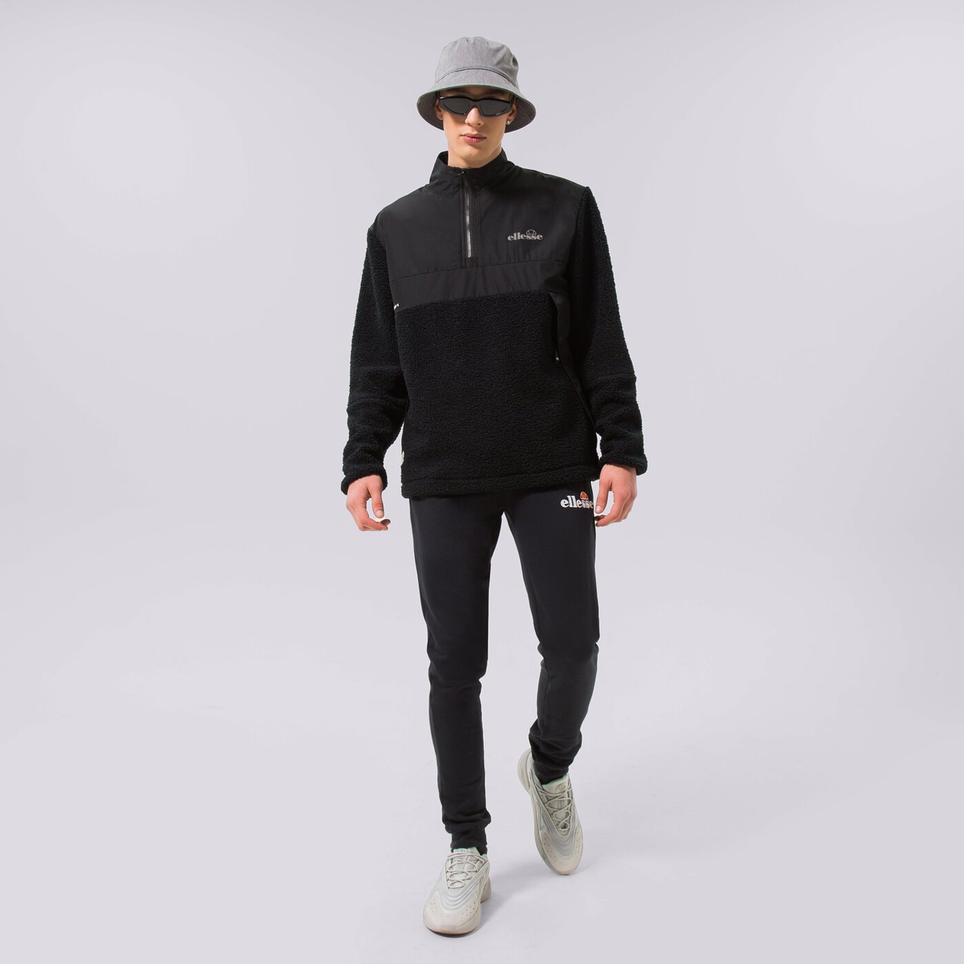 Мъжки панталони ELLESSE ПАНТАЛОНИ NIORO BLK shs08783011 цвят черен