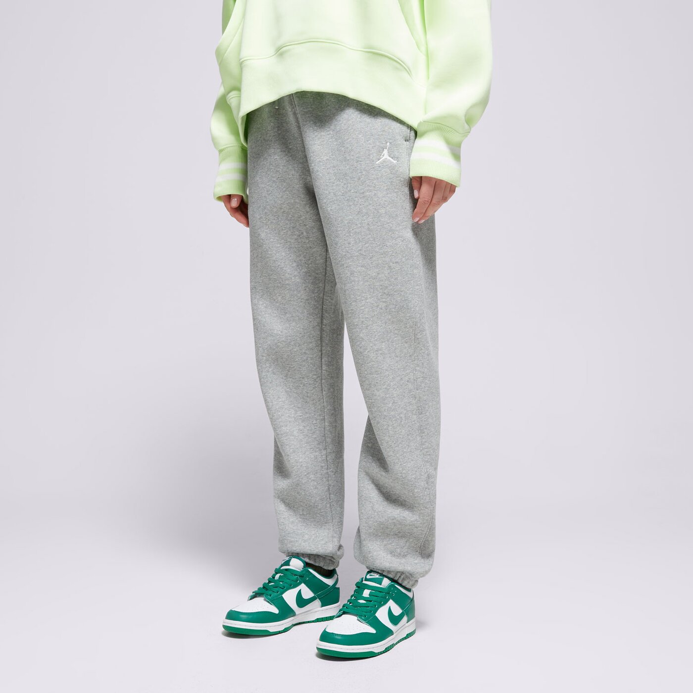 Дамски панталони JORDAN ПАНТАЛОНИ BRKLN FLC PANT 24 fv7077-063 цвят сив