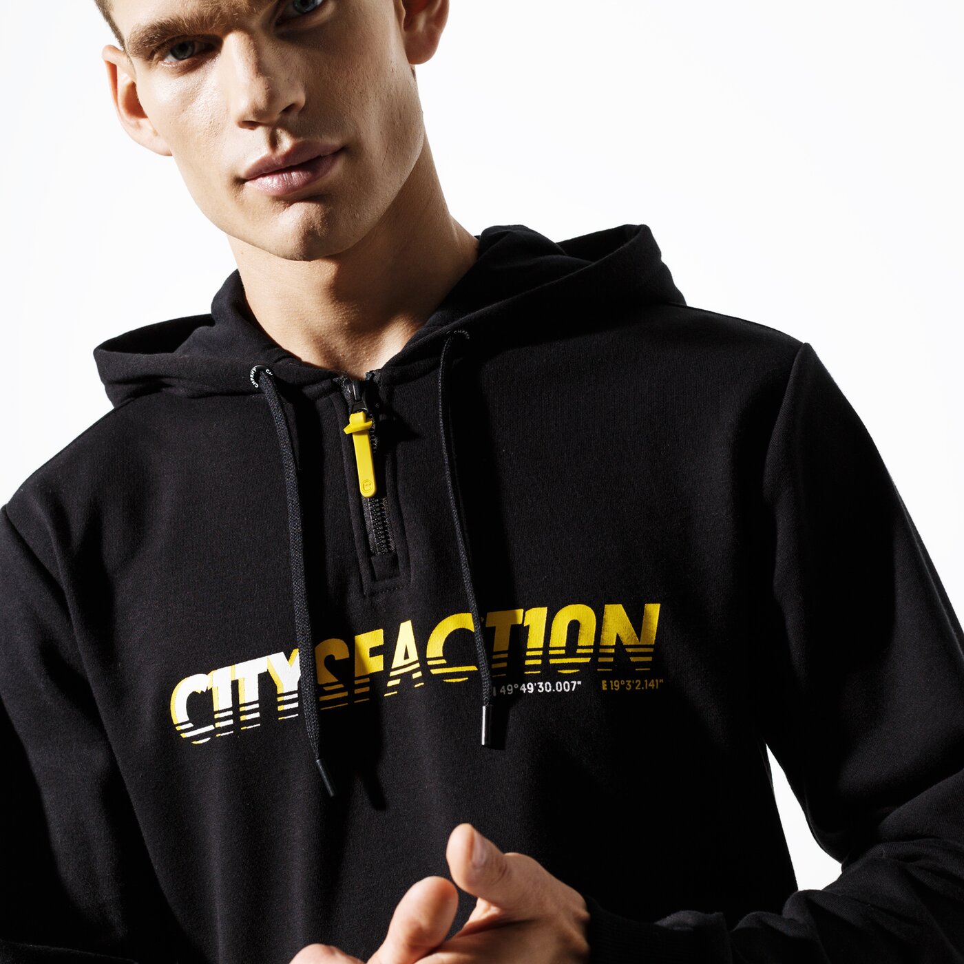 Мъжки суичър CONFRONT СУИТЧЪР С КАЧУЛКА CITY BLK HOODY  cf39blm36001 цвят черен