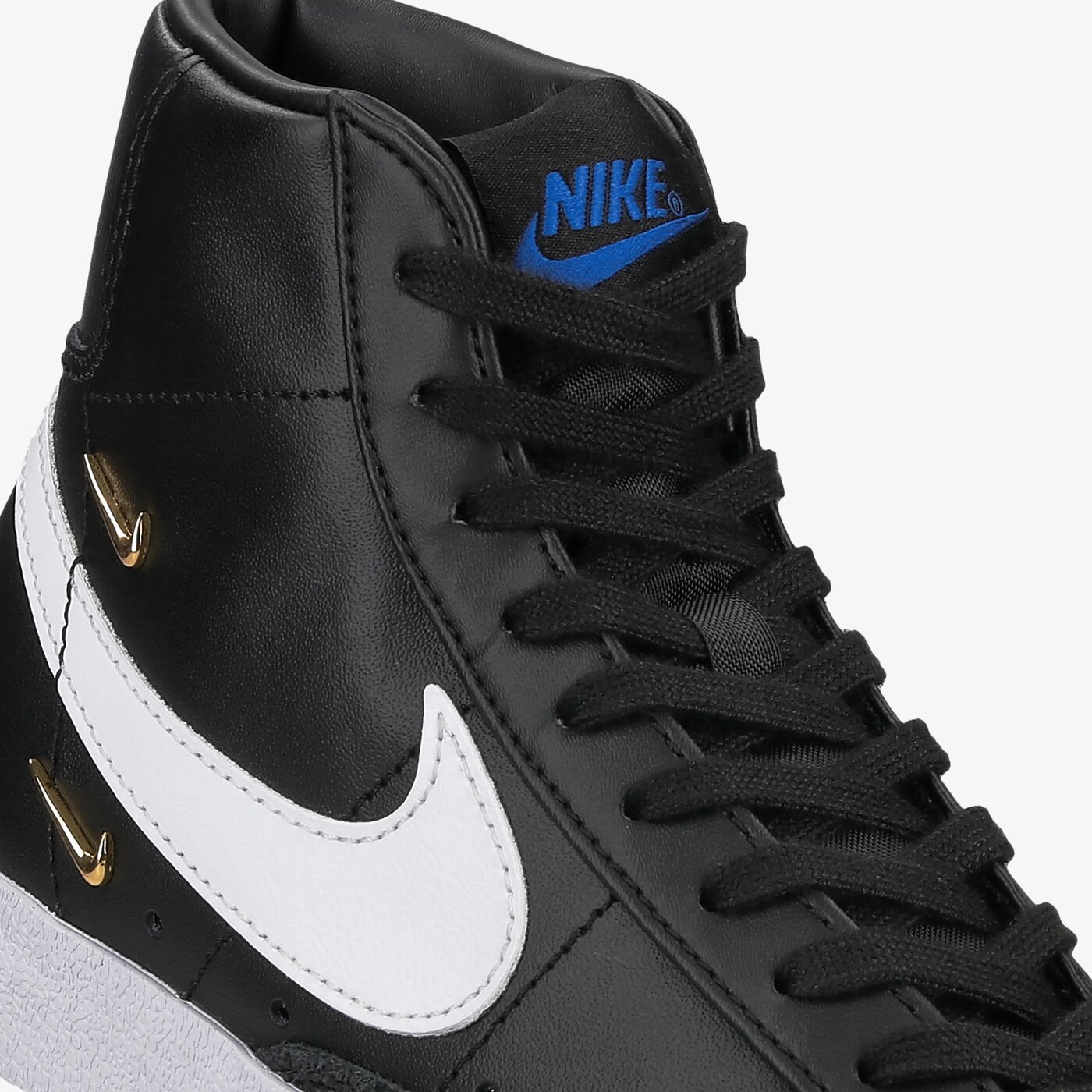 Дамски маратонки NIKE BLAZER MID '77 SE cz4627-001 цвят черен