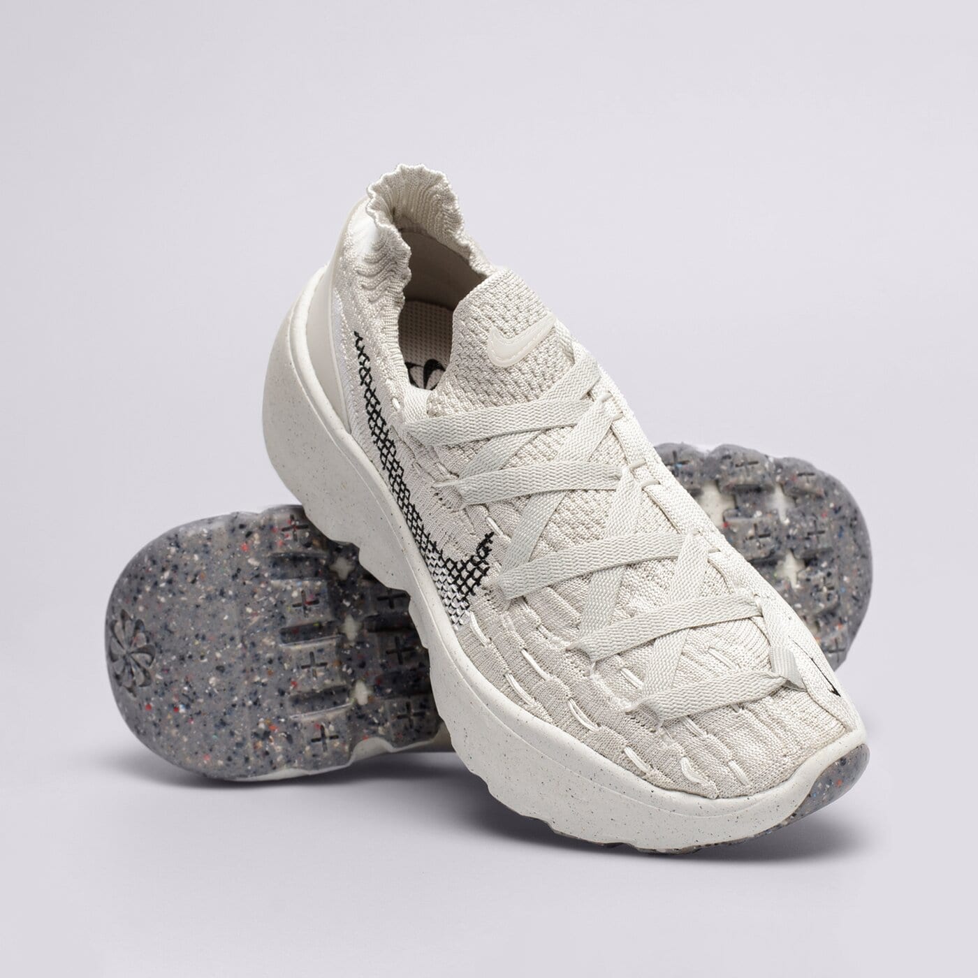 Дамски маратонки NIKE SPACE HIPPIE 04 da2725-002 цвят бежов