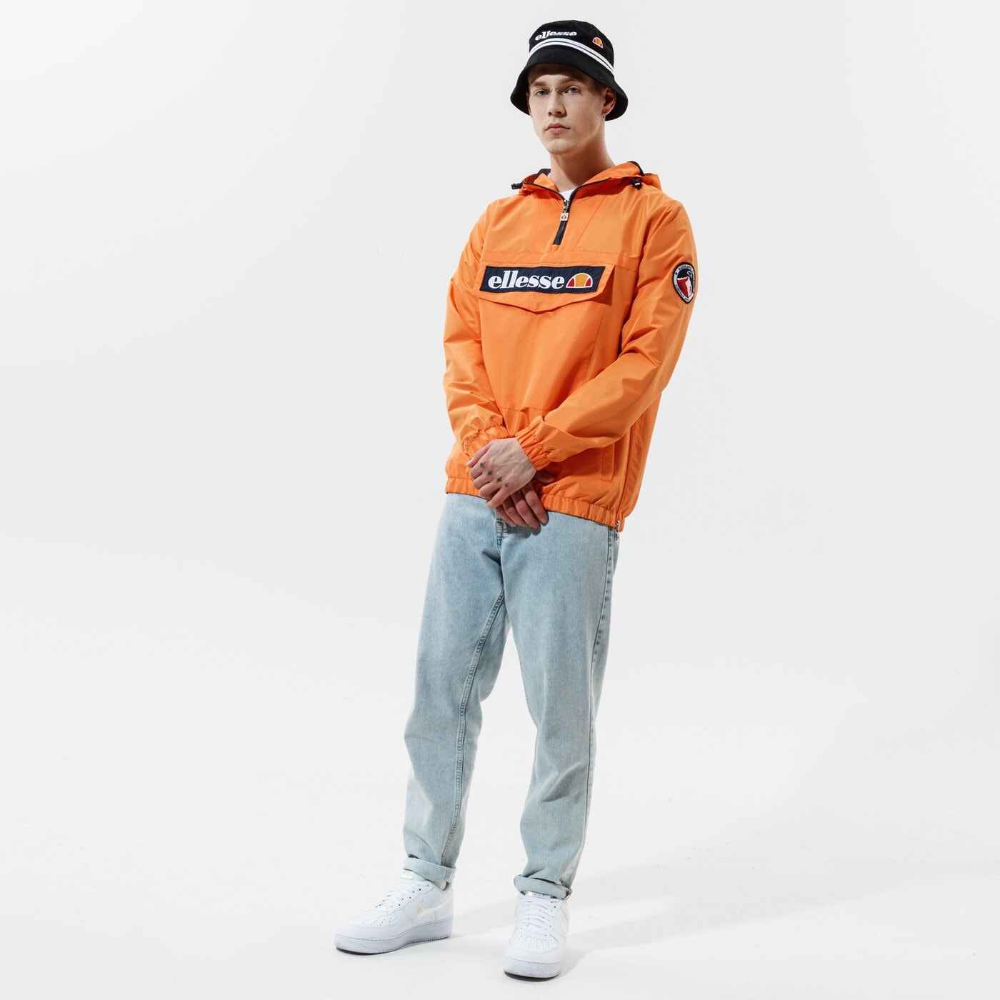 Мъжко преходно яке ELLESSE ЯКЕ MONT 2 OH JACKET ORNG shi06040704 цвят оранжев