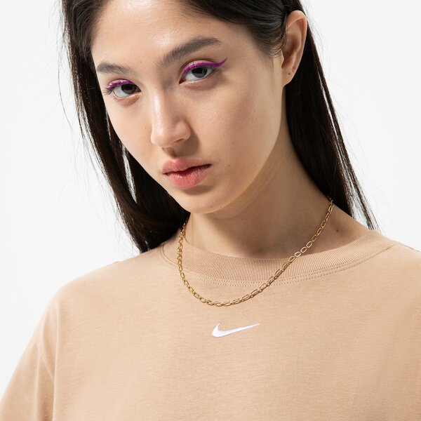 Дамска тениска NIKE ТЕНИСКА W NSW ESSNTL TEE BF LBR dn5697-200 цвят бежов