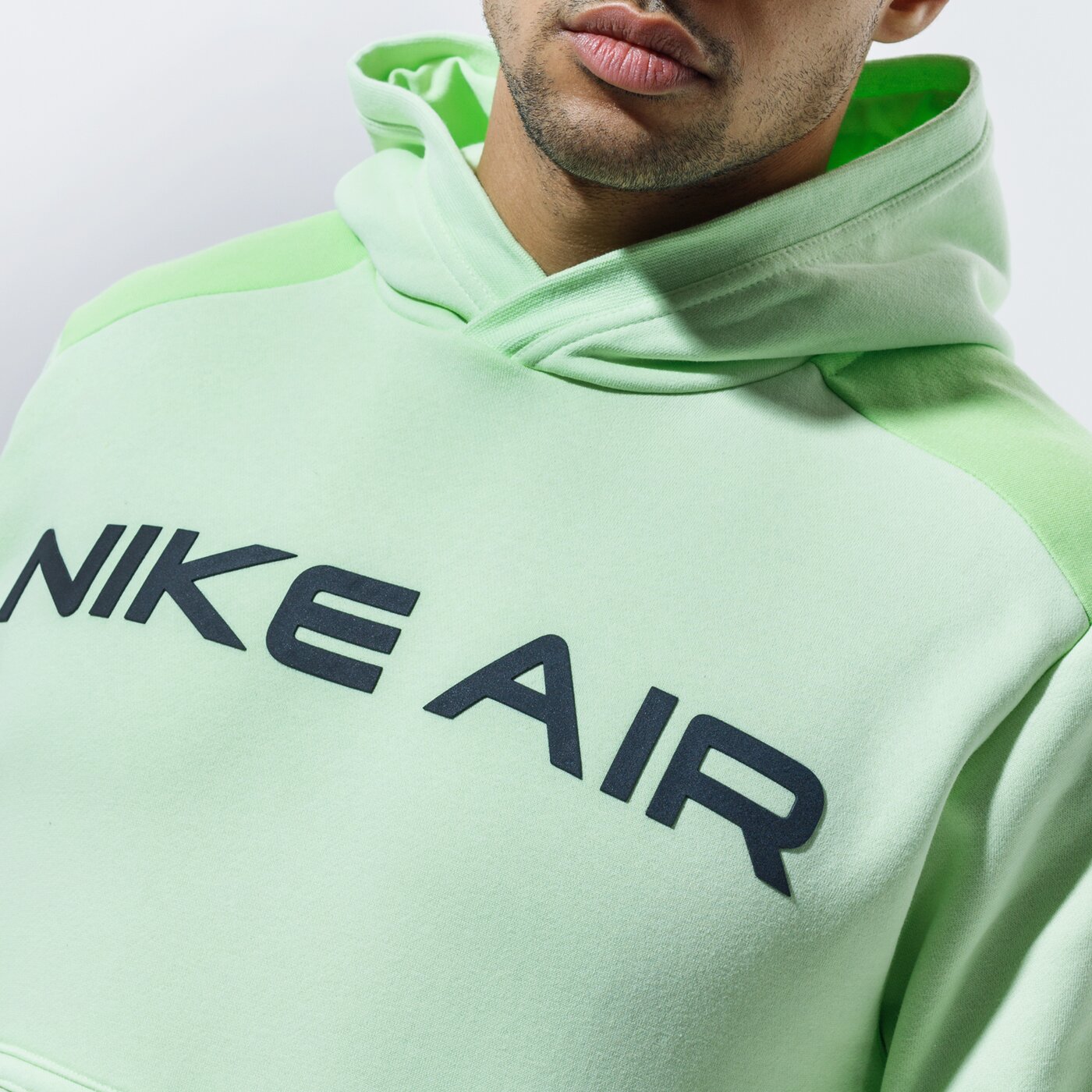 Мъжки суичър NIKE СУИТЧЪР С КАЧУЛКА AIR da0212-383 цвят зелен