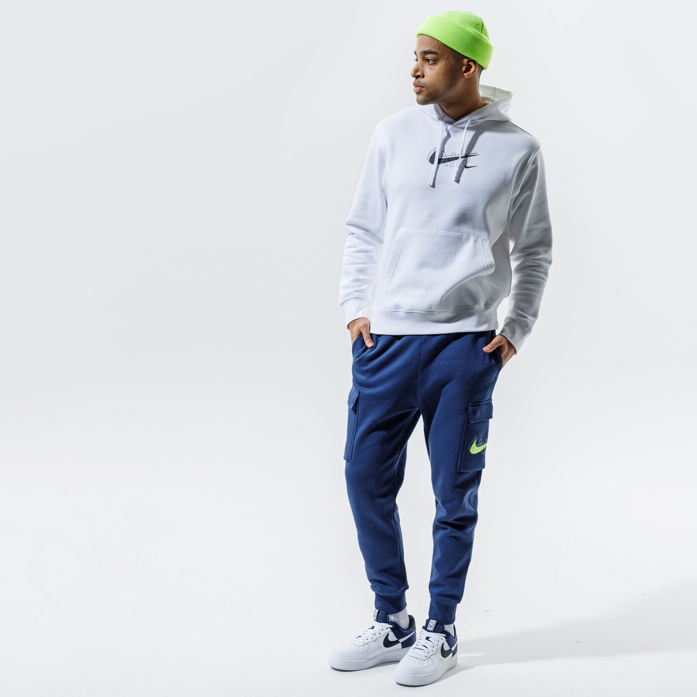 Мъжки панталони NIKE ПАНТАЛОНИ M NSW PANT CARGO AIR PRNT PACK dd9696-410 цвят тъмносин