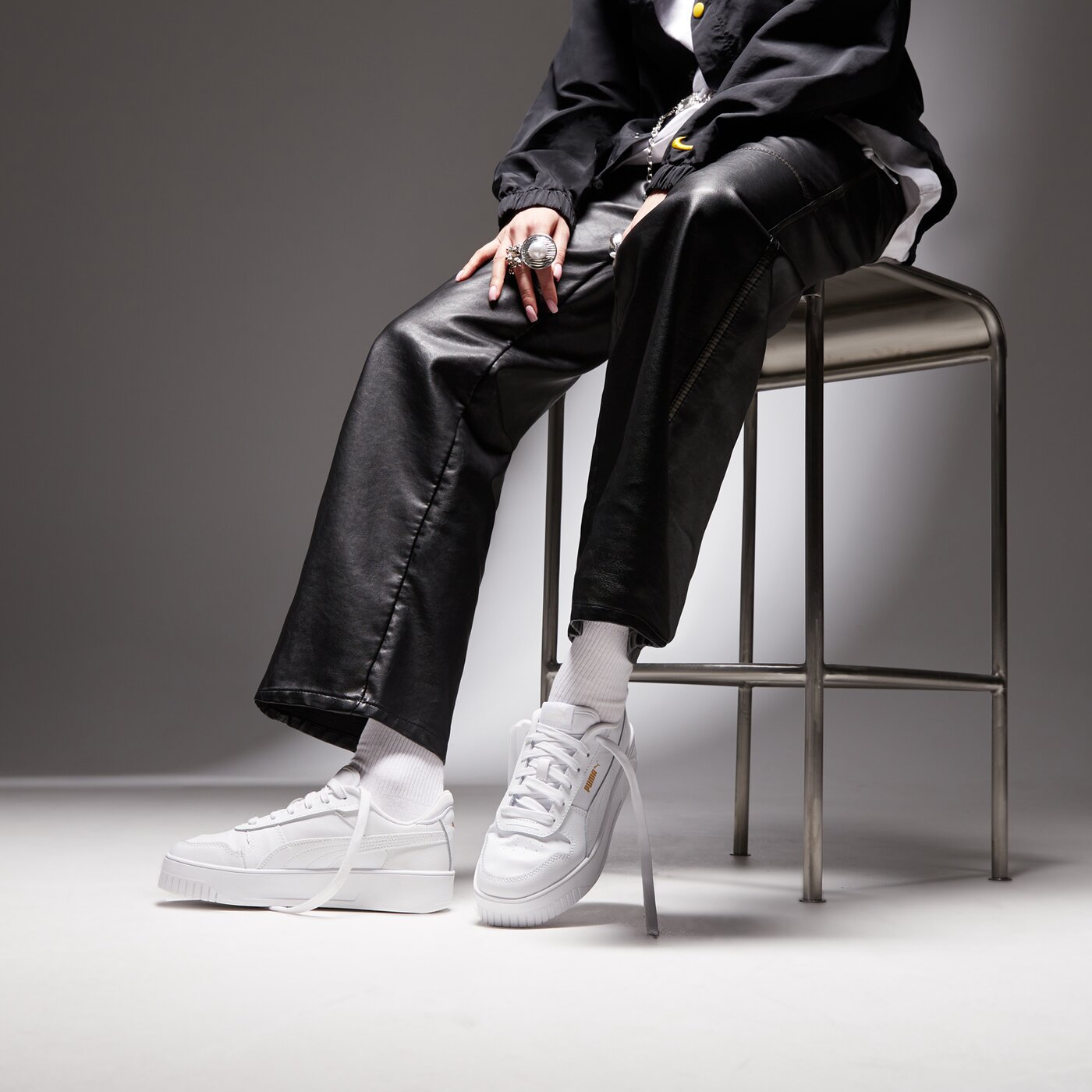 Дамски маратонки PUMA CARINA STREET 38939001 цвят бял