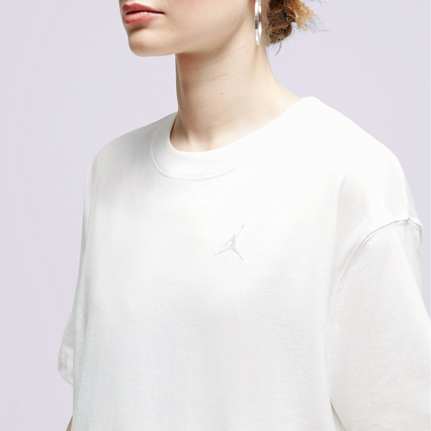 Дамска тениска JORDAN ТЕНИСКА W J ESSEN GF TEE CORE 23 fn4500-100 цвят бял