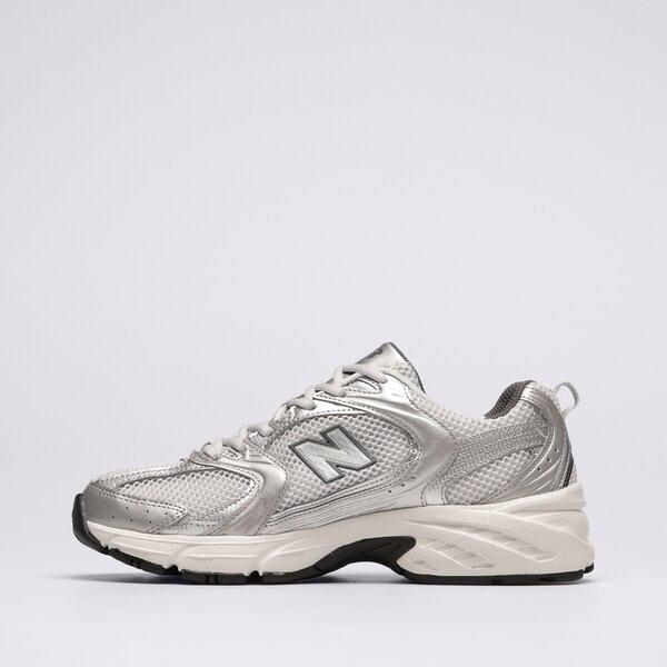 Дамски маратонки NEW BALANCE 530  mr530lg цвят сребърен