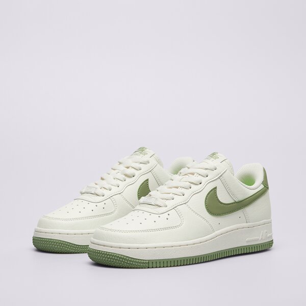 Дамски маратонки NIKE AIR FORCE 1 '07 SE dv3808-106 цвят бежов