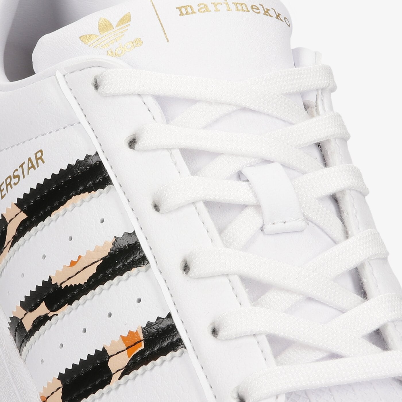 Дамски маратонки ADIDAS SUPERSTAR W h04076 цвят бял