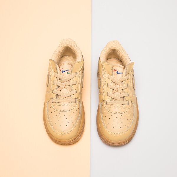 Детски маратонки NIKE AIR FORCE 1 FONTANKA  do6147-200 цвят бежов