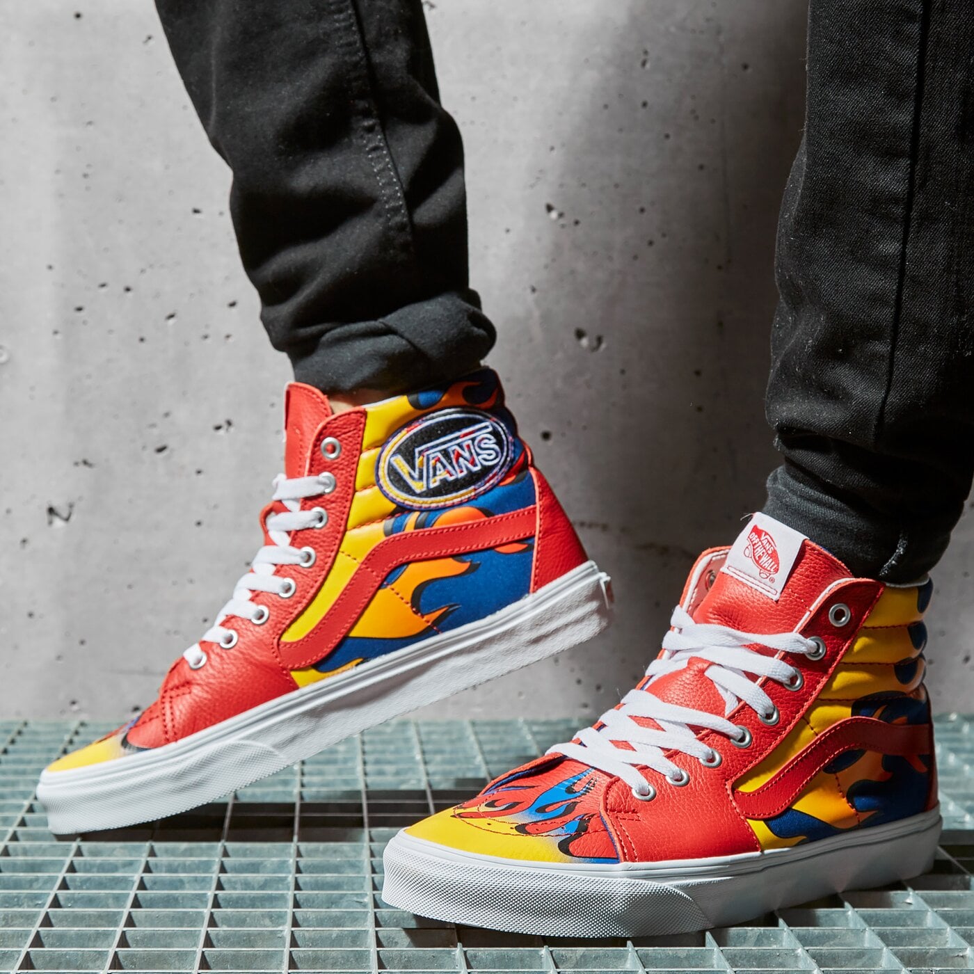 Мъжки маратонки VANS UA SK8-HI  vn0a32qg4rq1 цвят многоцветен