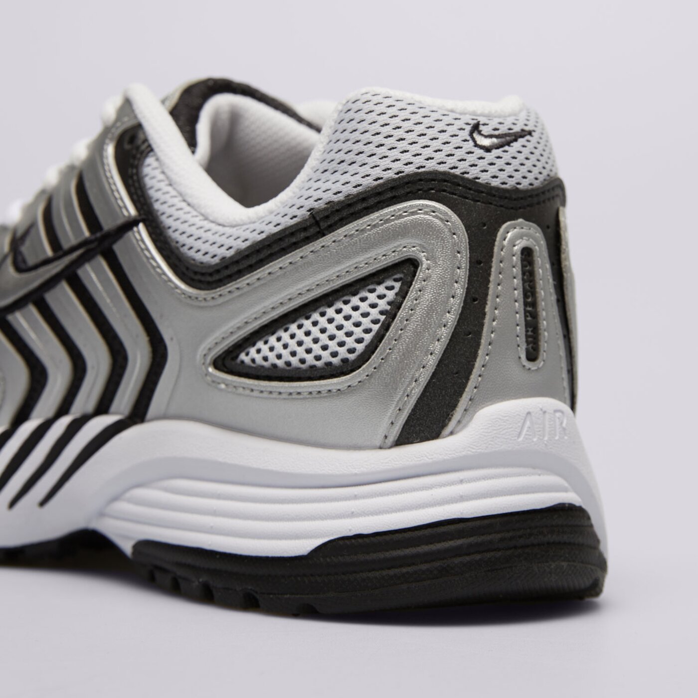 Мъжки маратонки NIKE AIR PEGASUS 2005 hq3031-002 цвят сив