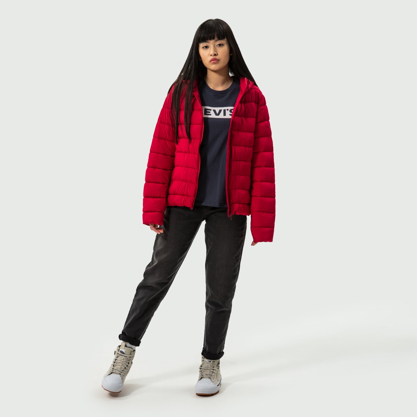 Дамски панталони LEVI'S ПАНТАЛОНИ HIGH WAISTED MOM JEAN 26986-0015 цвят черен