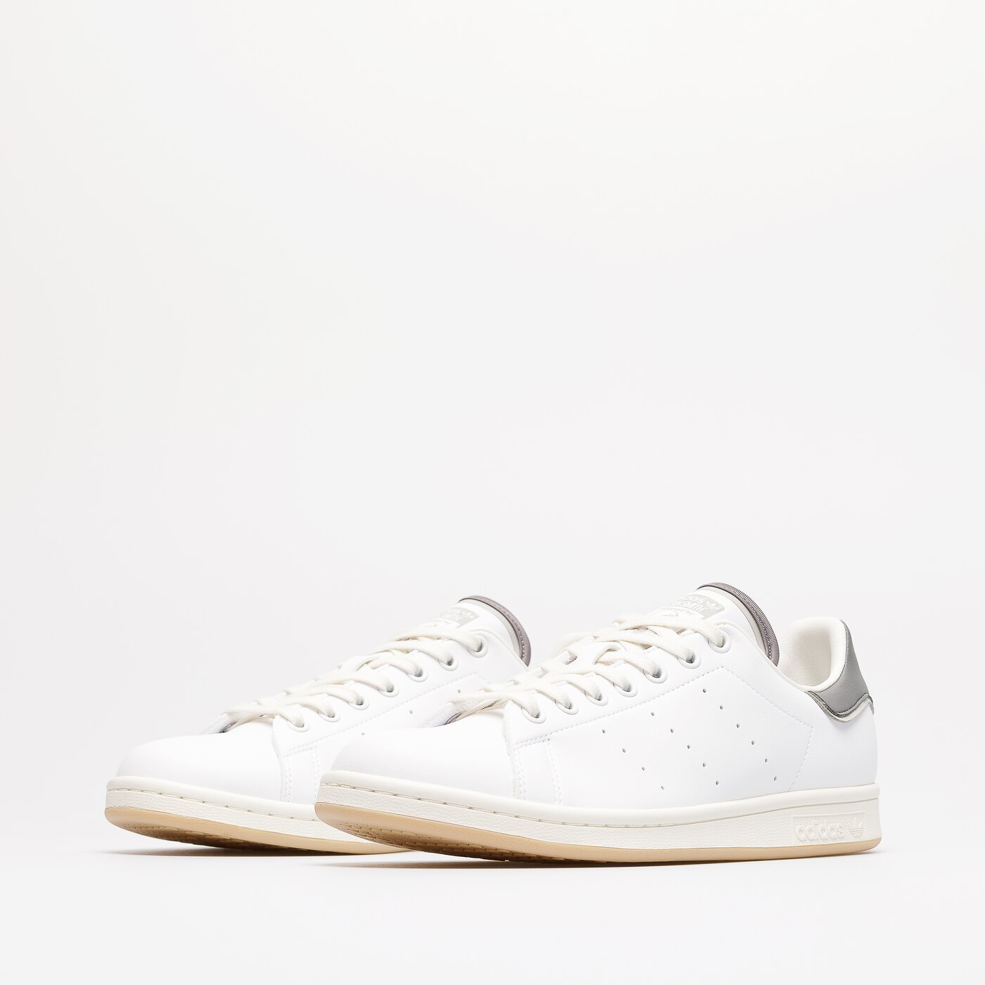 Мъжки маратонки ADIDAS STAN SMITH  gx4448 цвят бял
