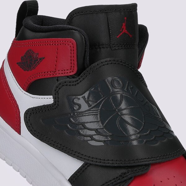 Детски маратонки SKY JORDAN 1  bq7197-016 цвят червен