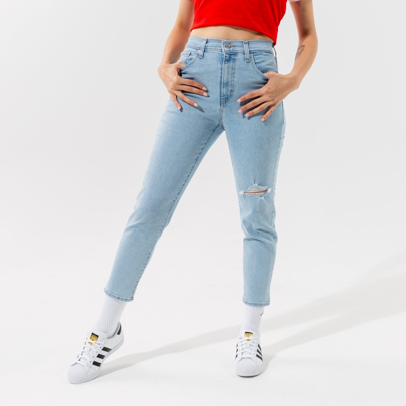 Дамски панталони LEVI'S ПАНТАЛОНИ HIGH WAISTED MOM JEAN 26986-0007 цвят син
