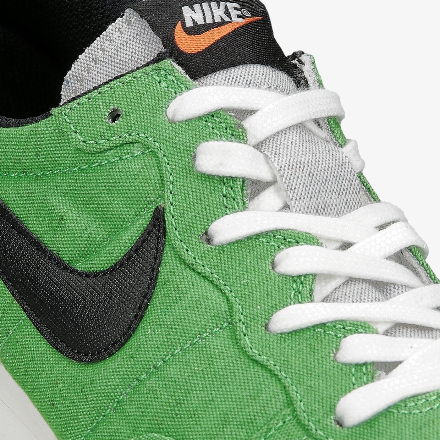 Мъжки маратонки NIKE CHALLENGER OG dd1108-300 цвят зелен