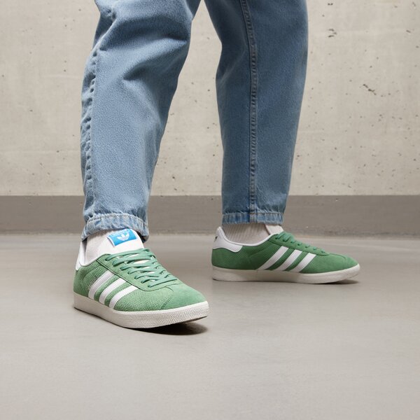 Мъжки маратонки ADIDAS GAZELLE ig1634 цвят зелен