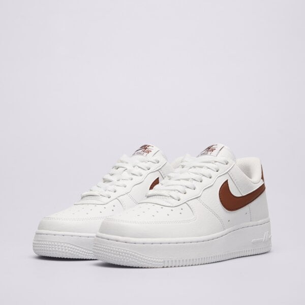 Дамски маратонки NIKE W AIR FORCE 1 '07 NEXT NATURE dc9486-115 цвят бял