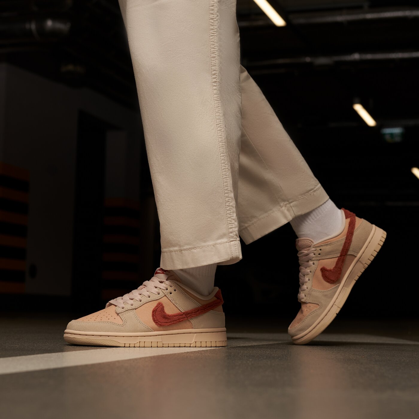 Дамски маратонки NIKE WMNS DUNK LOW dz4706200 цвят многоцветен