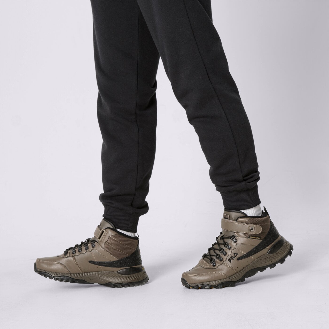 Мъжки зимни обувки FILA ALPINE V3 WEATHERTECH 1hm02228-248 цвят каки