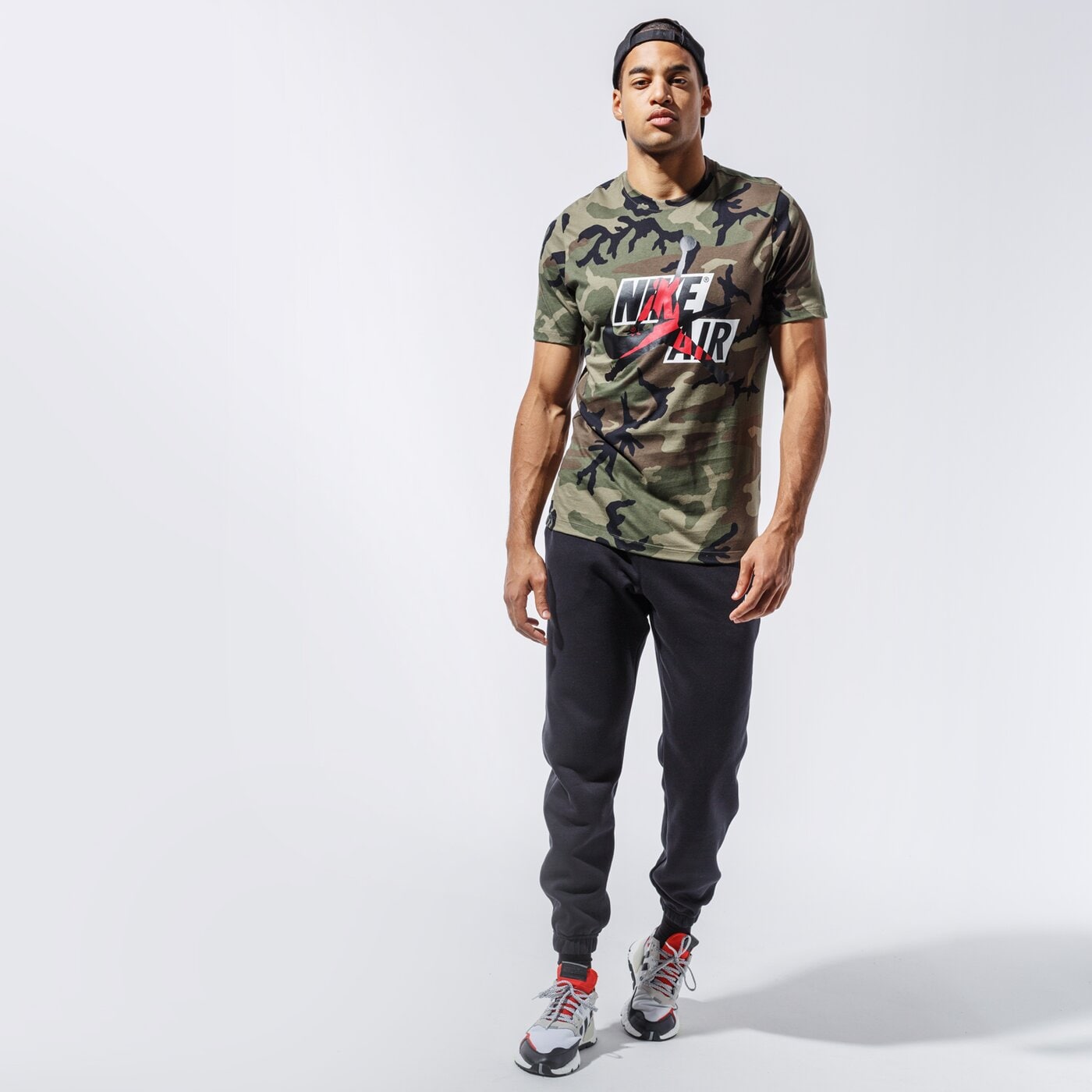 Мъжка тениска JORDAN ТЕНИСКА M J JM CLSCS CAMO AOP SS CREW cu2072-222 цвят многоцветен