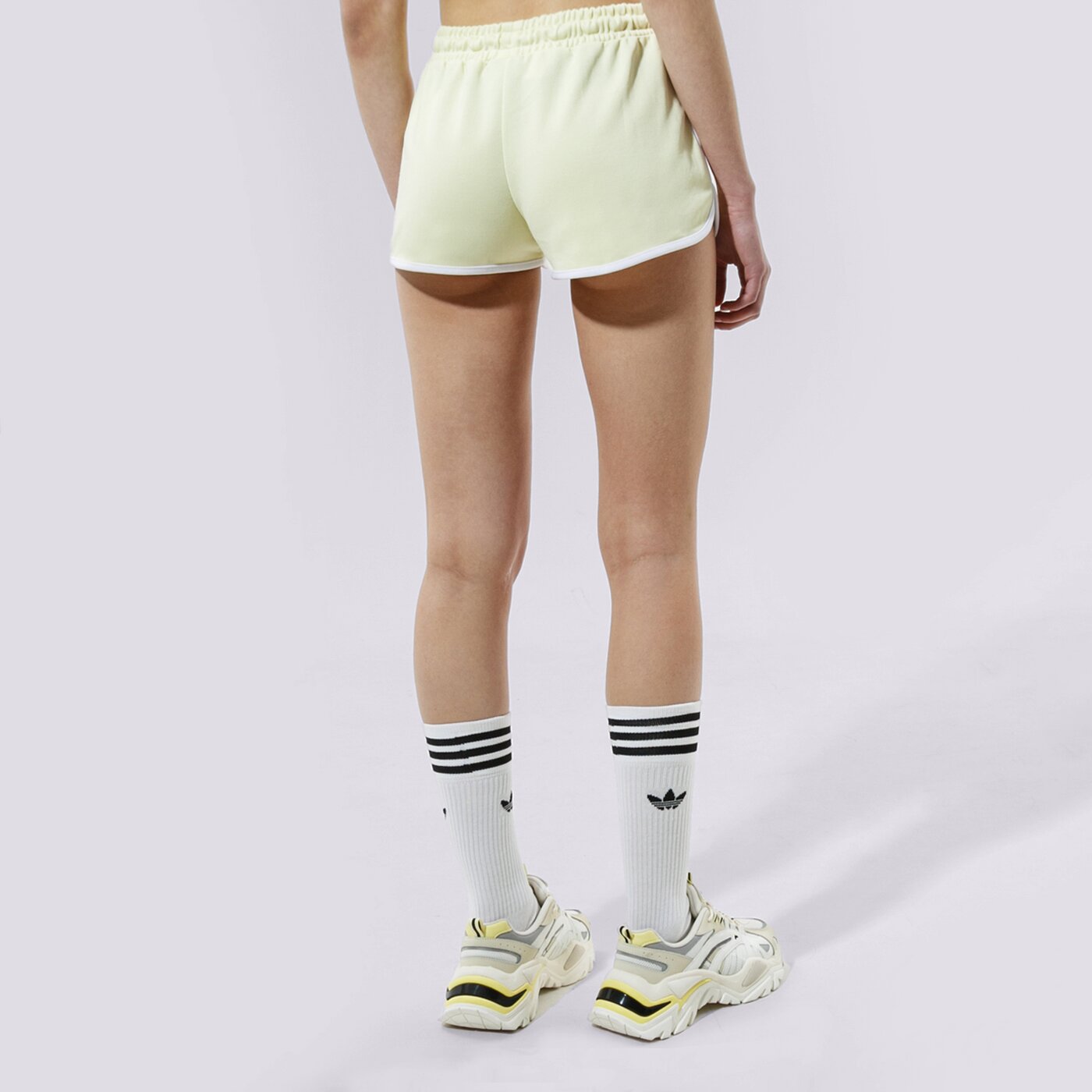 Дамски къси панталони ELLESSE ШОРТИ VEDIAMO SHORT LYELLOW sgj11886603 цвят жълт