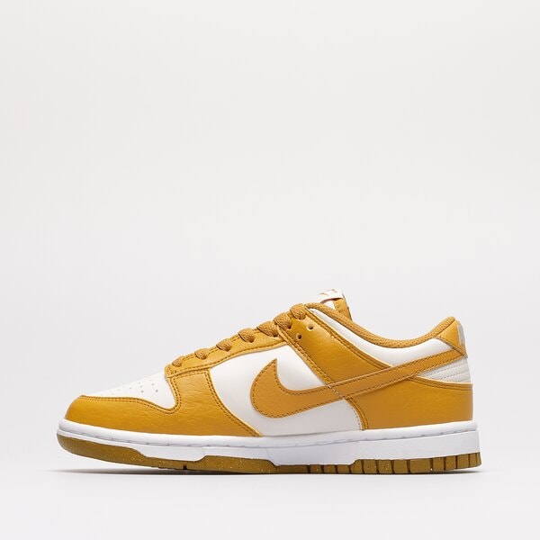 Дамски маратонки NIKE DUNK LOW NEXT NATURE dn1431-001 цвят оранжев